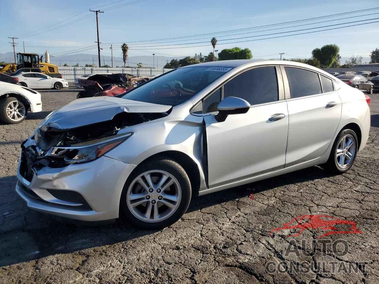 CHEVROLET CRUZE 2018 - 1G1BE5SM7J7160935