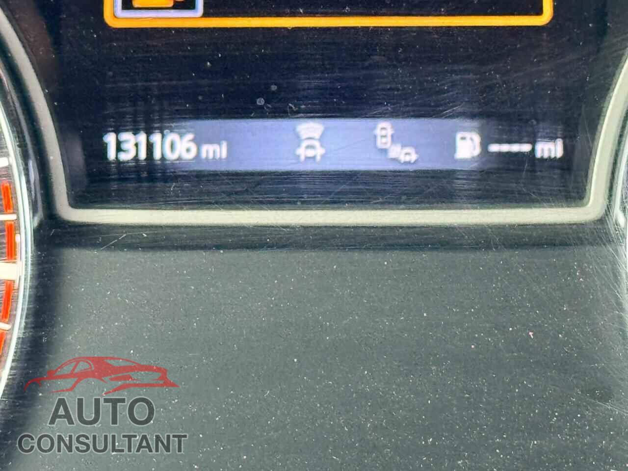 NISSAN PATHFINDER 2017 - 5N1DR2MM2HC614716