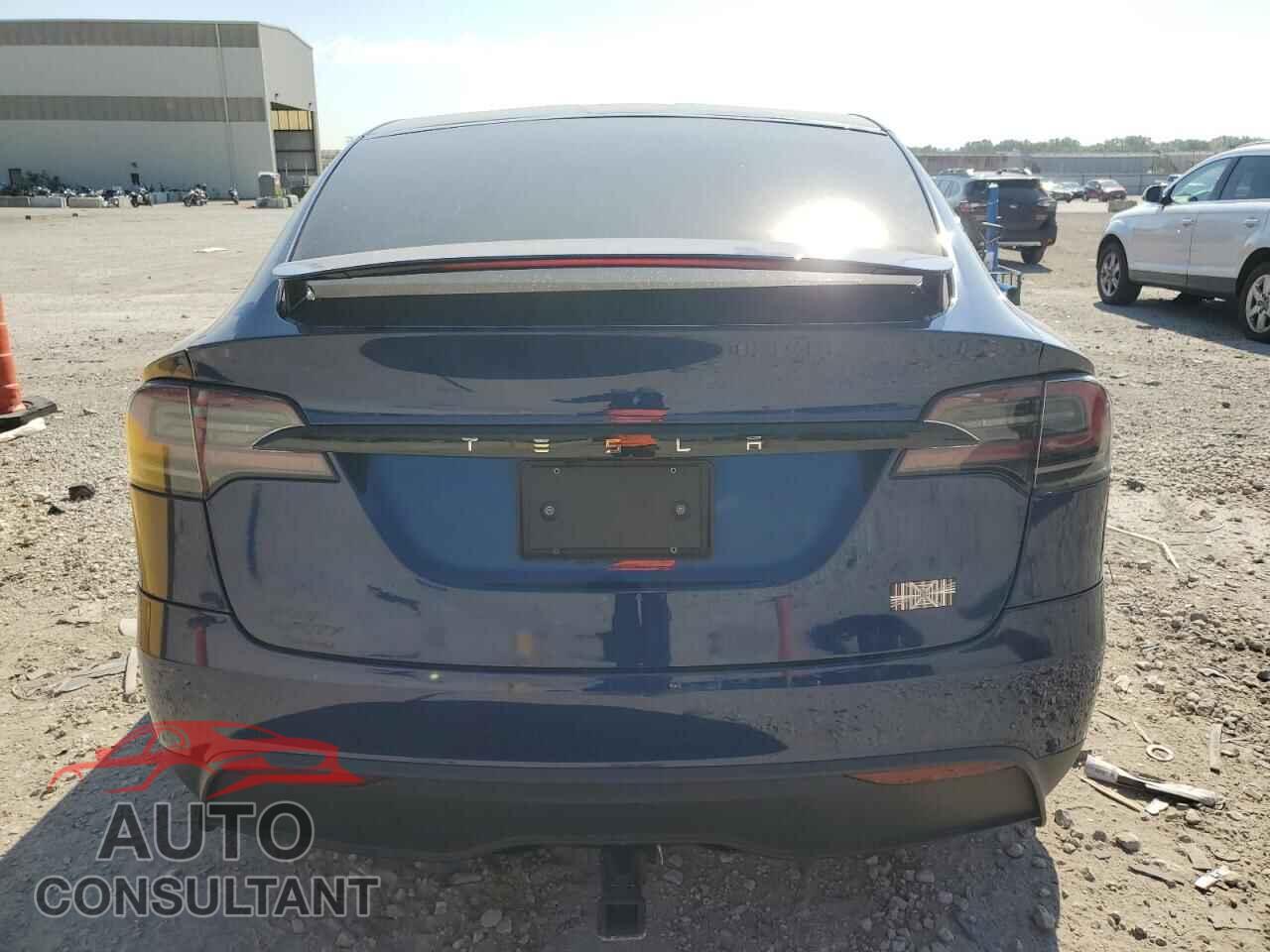 TESLA MODEL X 2023 - 7SAXCBE60PF395469