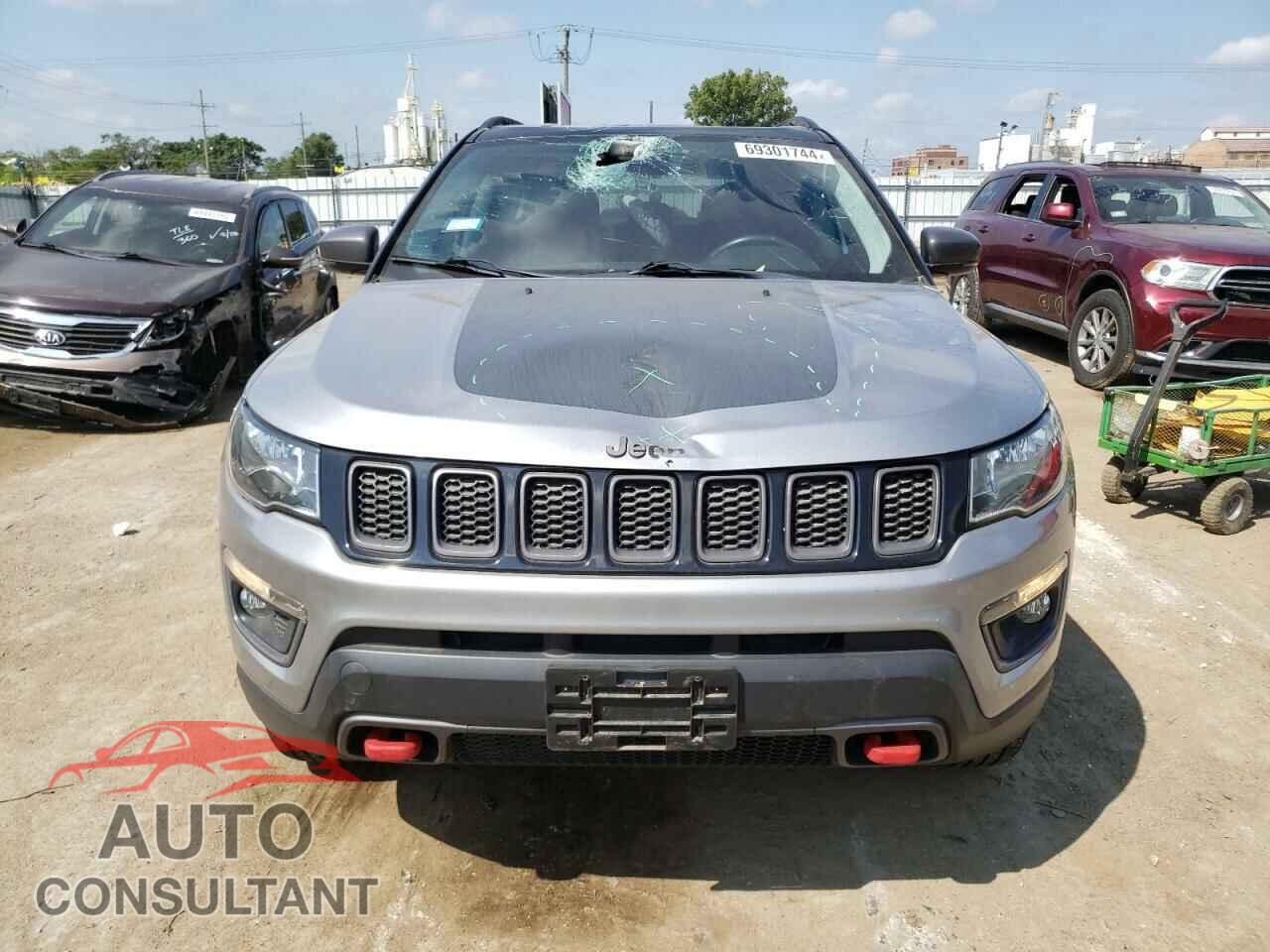 JEEP COMPASS 2017 - 3C4NJDDB3HT650784
