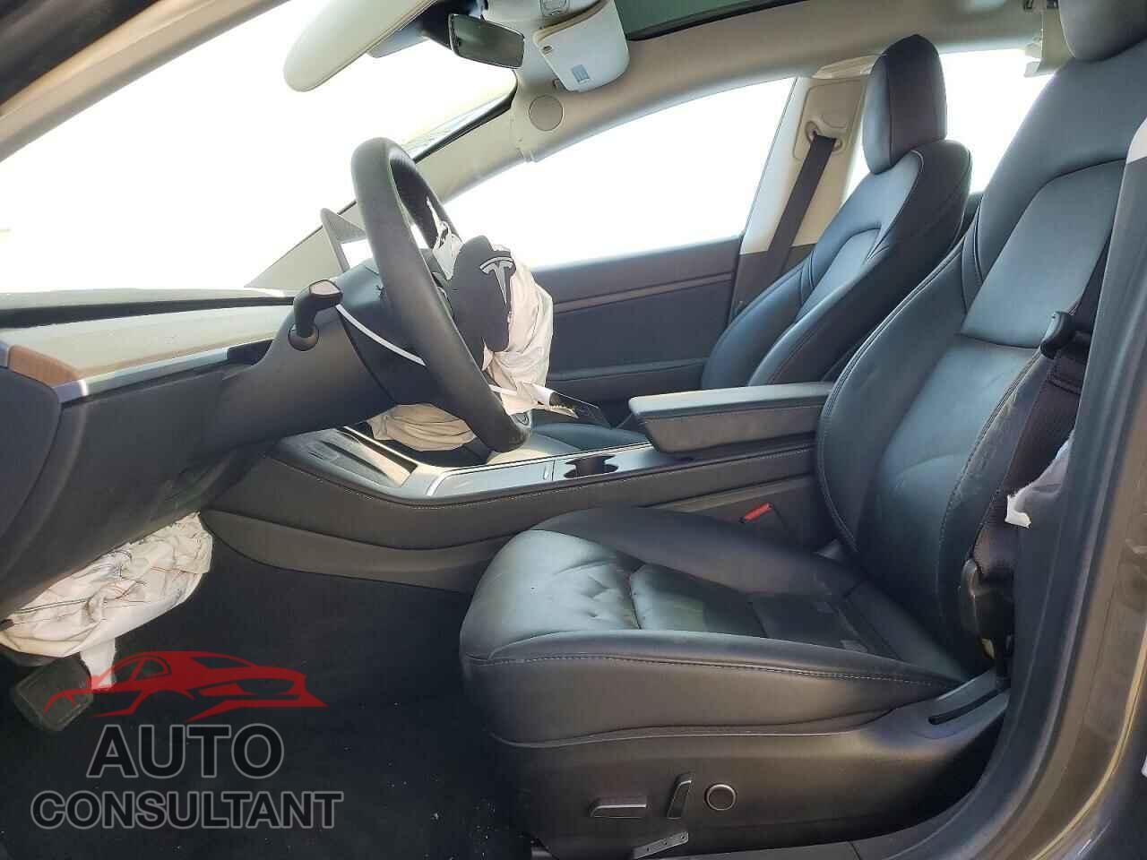 TESLA MODEL 3 2021 - 5YJ3E1EA1MF940076