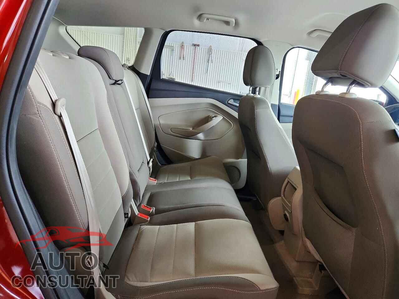 FORD ESCAPE 2015 - 1FMCU9GX6FUB80977
