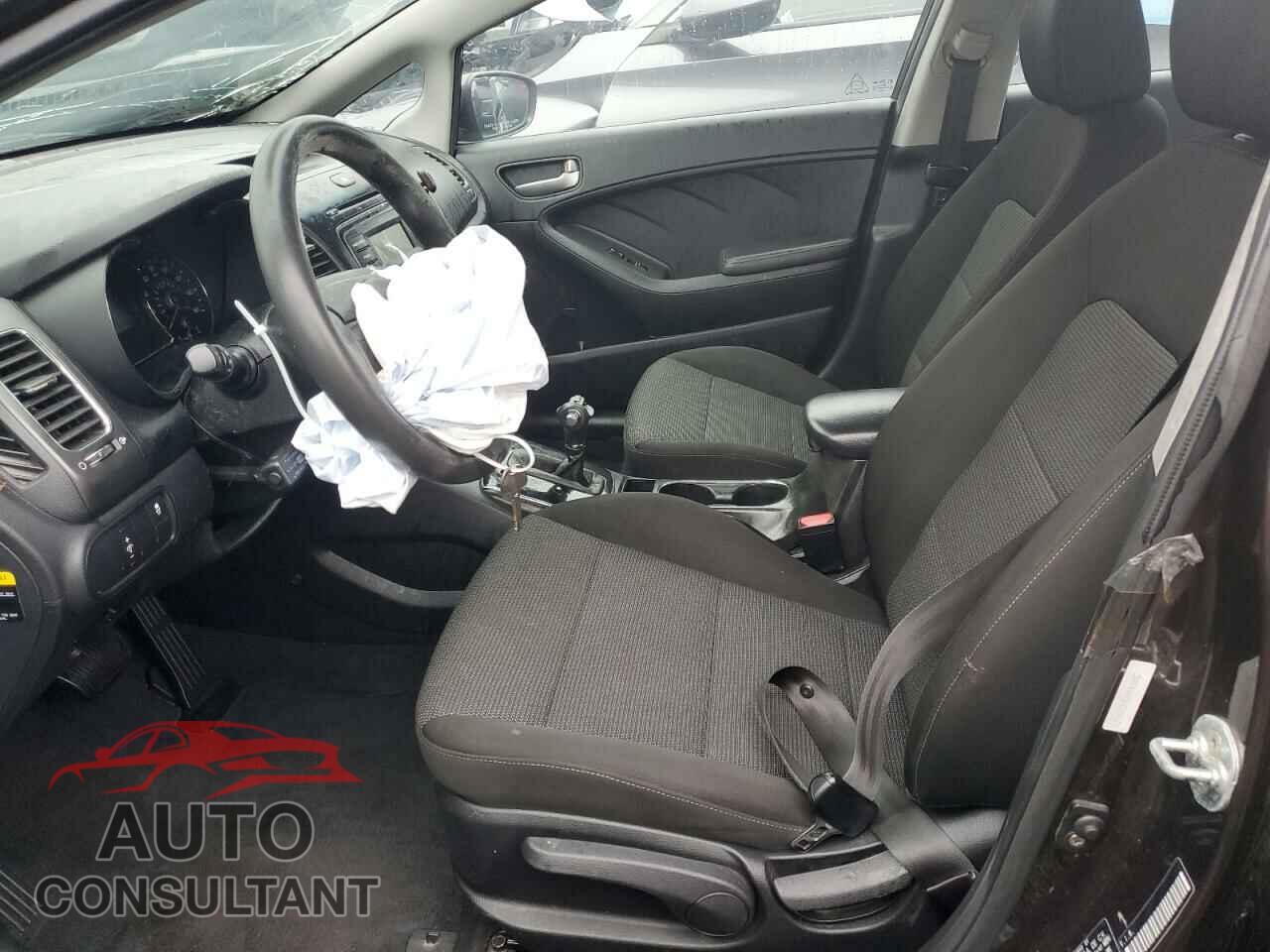 KIA FORTE 2017 - 3KPFK4A75HE104509
