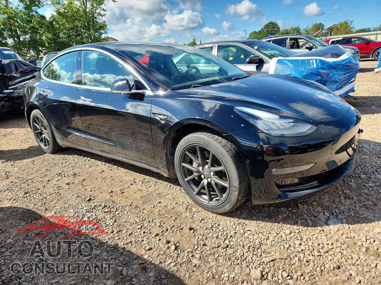TESLA MODEL 3 2019 - 5YJ3E1EB4KF451449