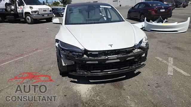 TESLA MODEL 3 2024 - 5YJ3E1EA1RF867122