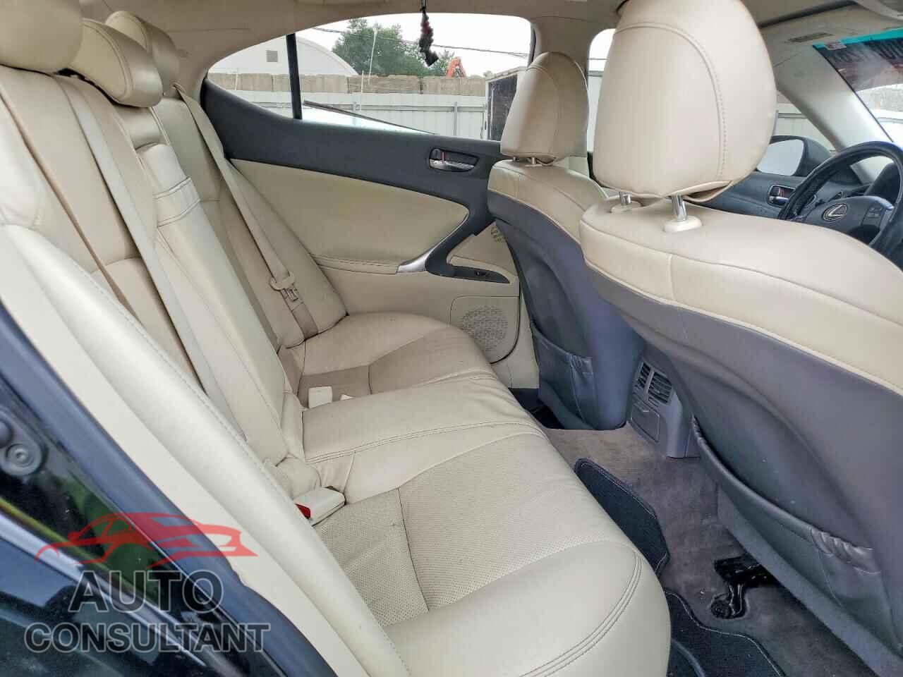 LEXUS IS 2009 - JTHBK262292092431