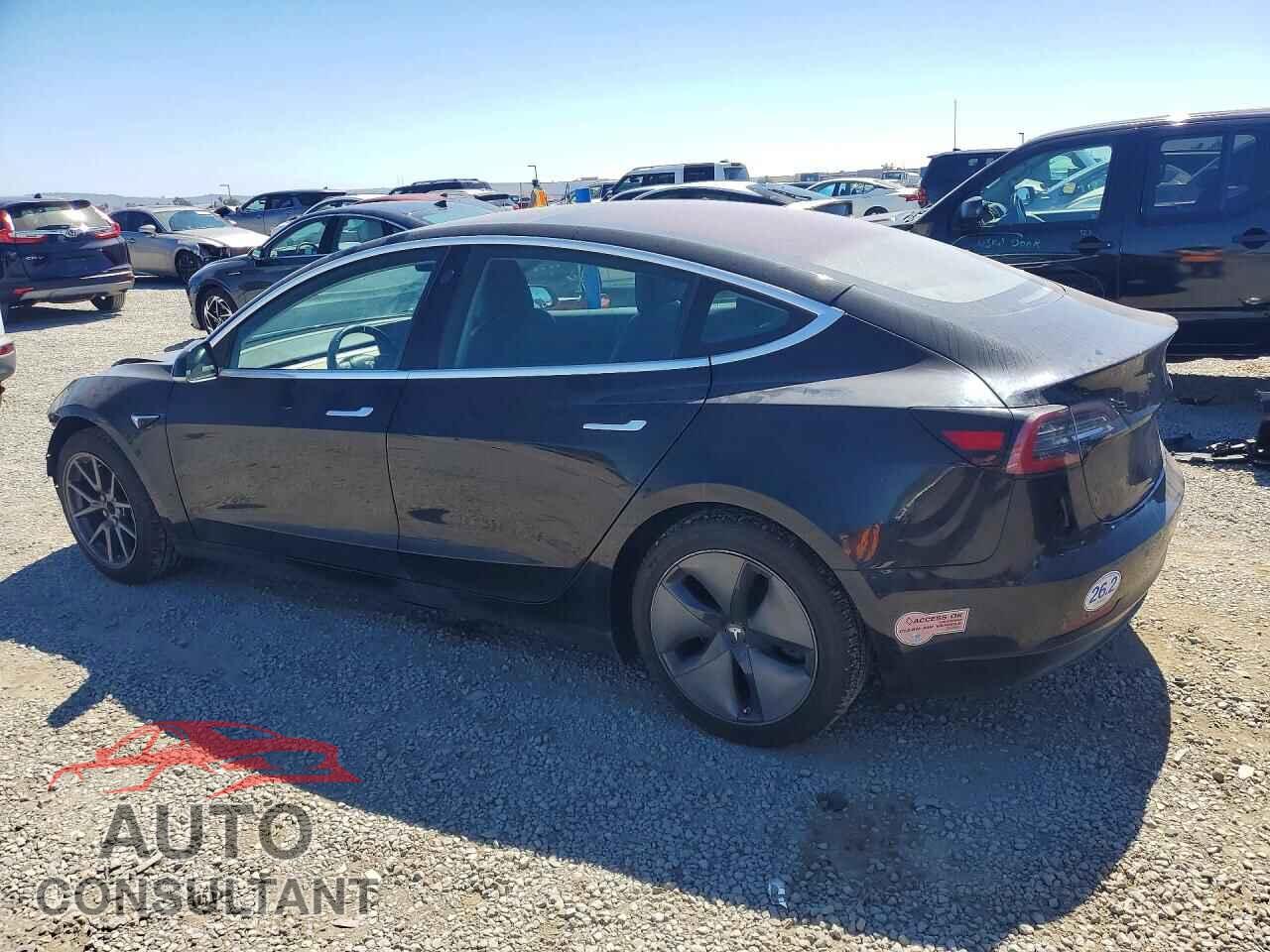 TESLA MODEL 3 2018 - 5YJ3E1EA5JF165681