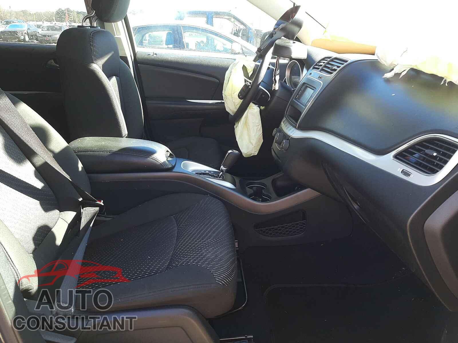DODGE JOURNEY 2018 - 3C4PDCBB5KT860534