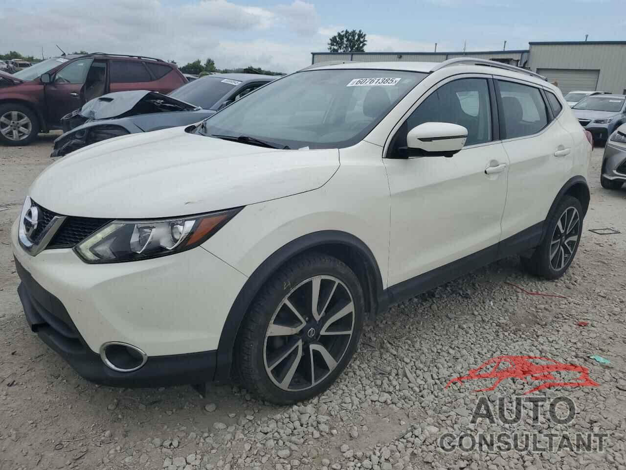 NISSAN ROGUE 2017 - JN1BJ1CR0HW125257