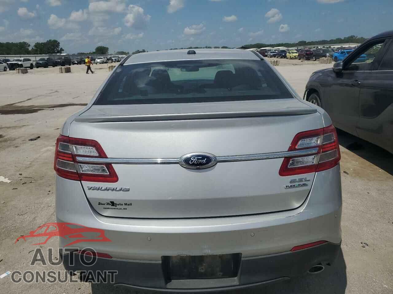 FORD TAURUS 2014 - 1FAHP2E89EG171133