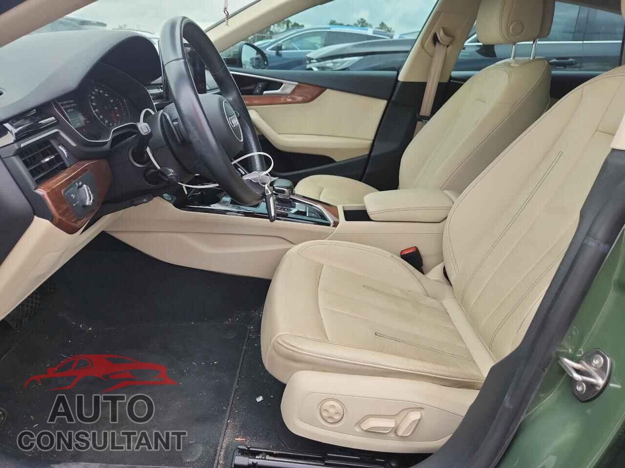 AUDI A5 2021 - WAUABCF57MA009357