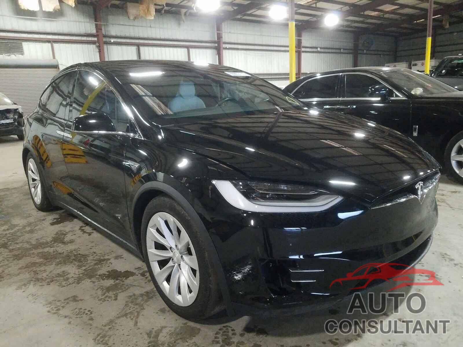 TESLA MODEL X 2016 - 5YJXCBE23GF017544