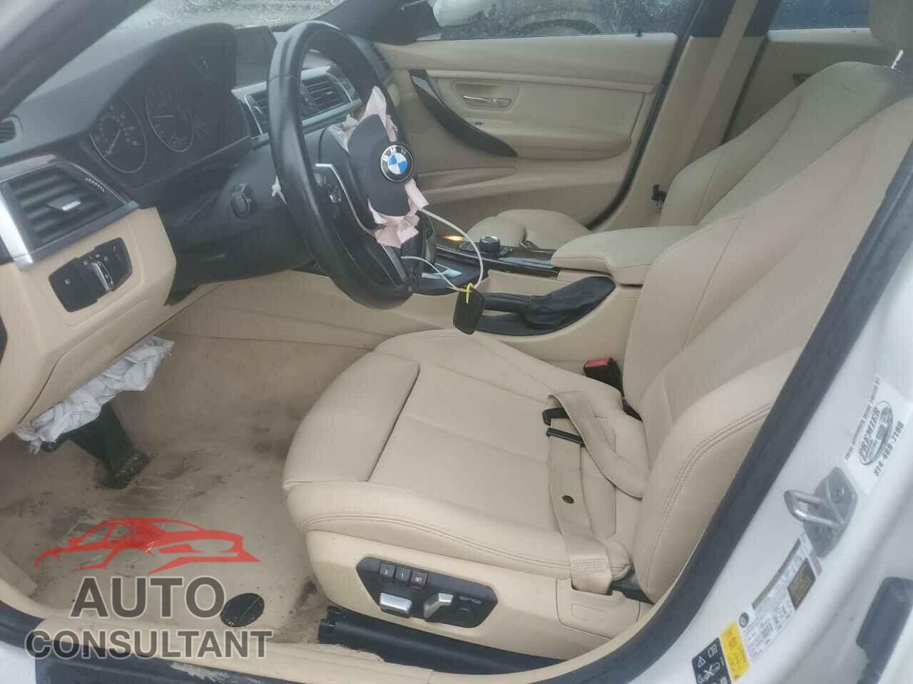 BMW 3 SERIES 2016 - WBA8E5G54GNU20471