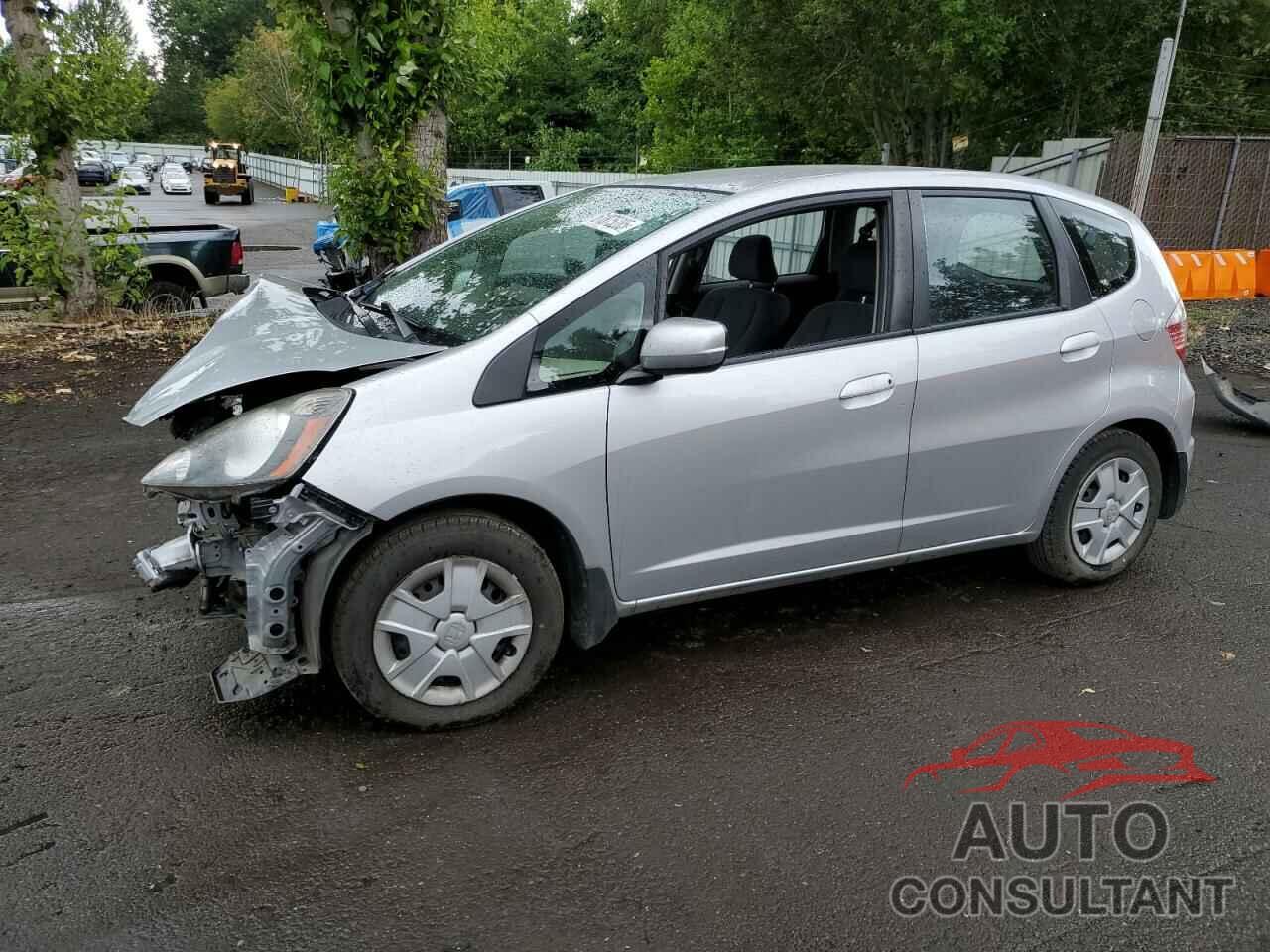 HONDA FIT 2013 - JHMGE8H31DC056352