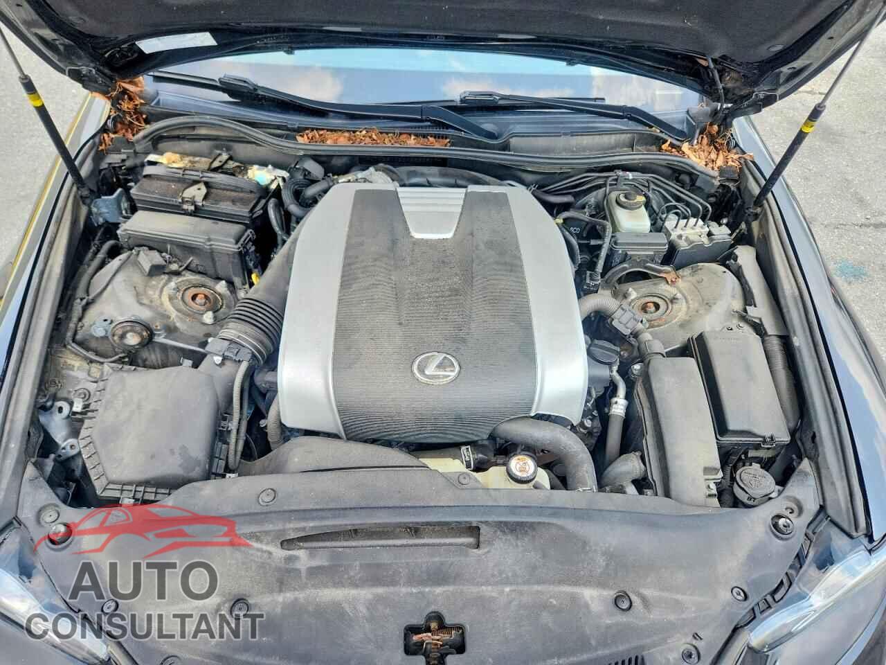 LEXUS IS 2018 - JTHC81D20J5030917
