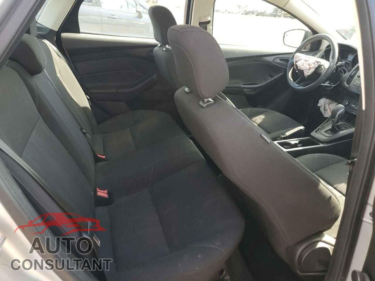 FORD FOCUS 2016 - 1FADP3E22GL248905