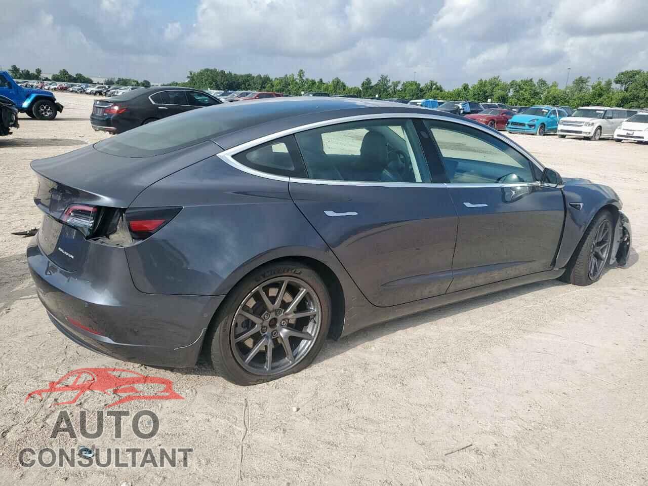 TESLA MODEL 3 2018 - 5YJ3E1EB6JF119253
