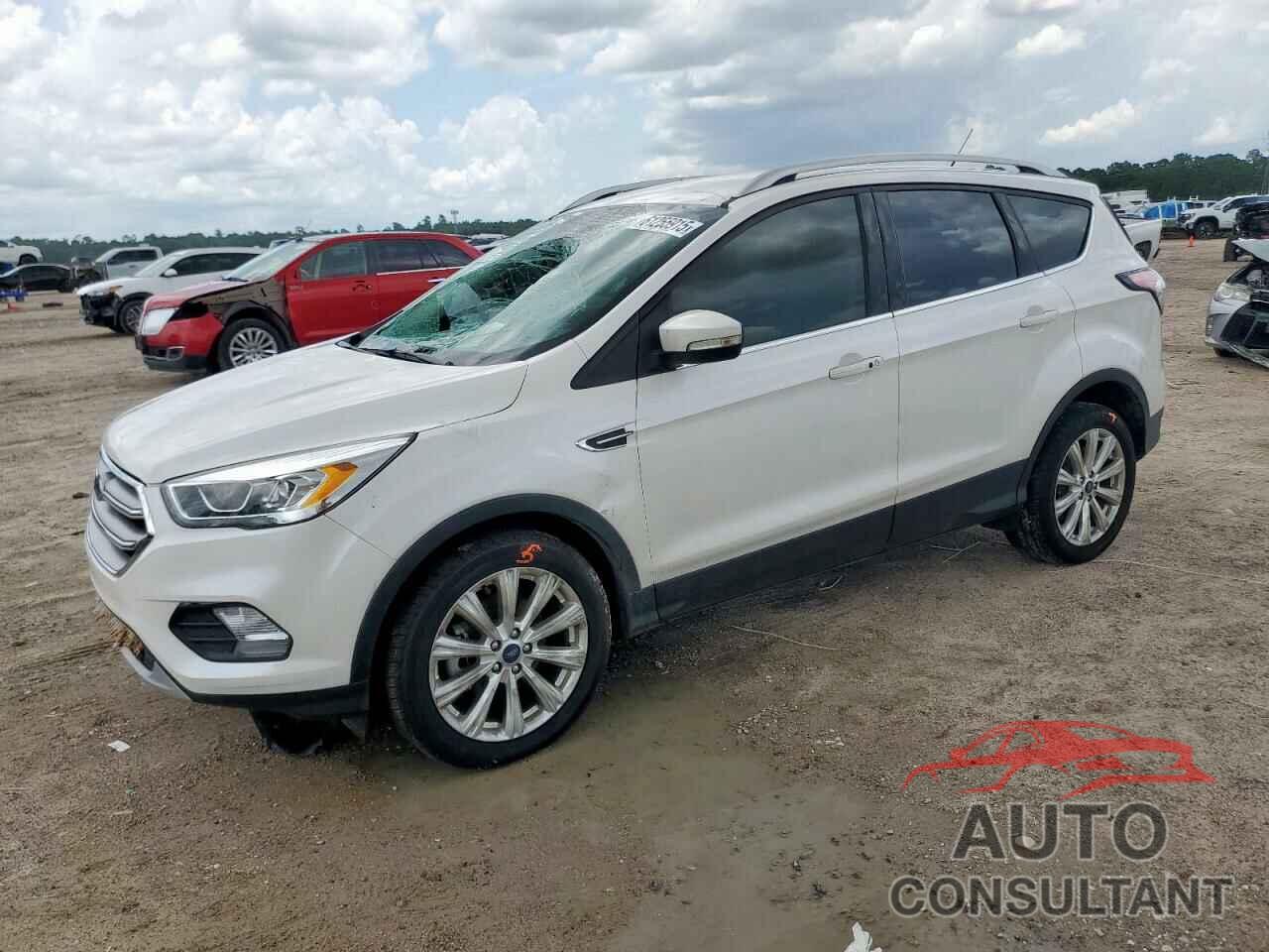FORD ESCAPE 2017 - 1FMCU0JD5HUF07155