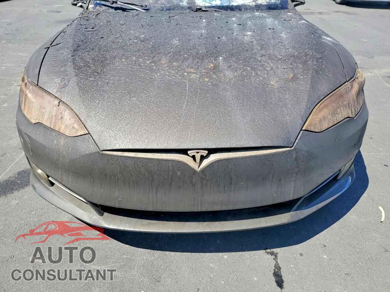TESLA MODEL S 2018 - 5YJSA1E41JF243066