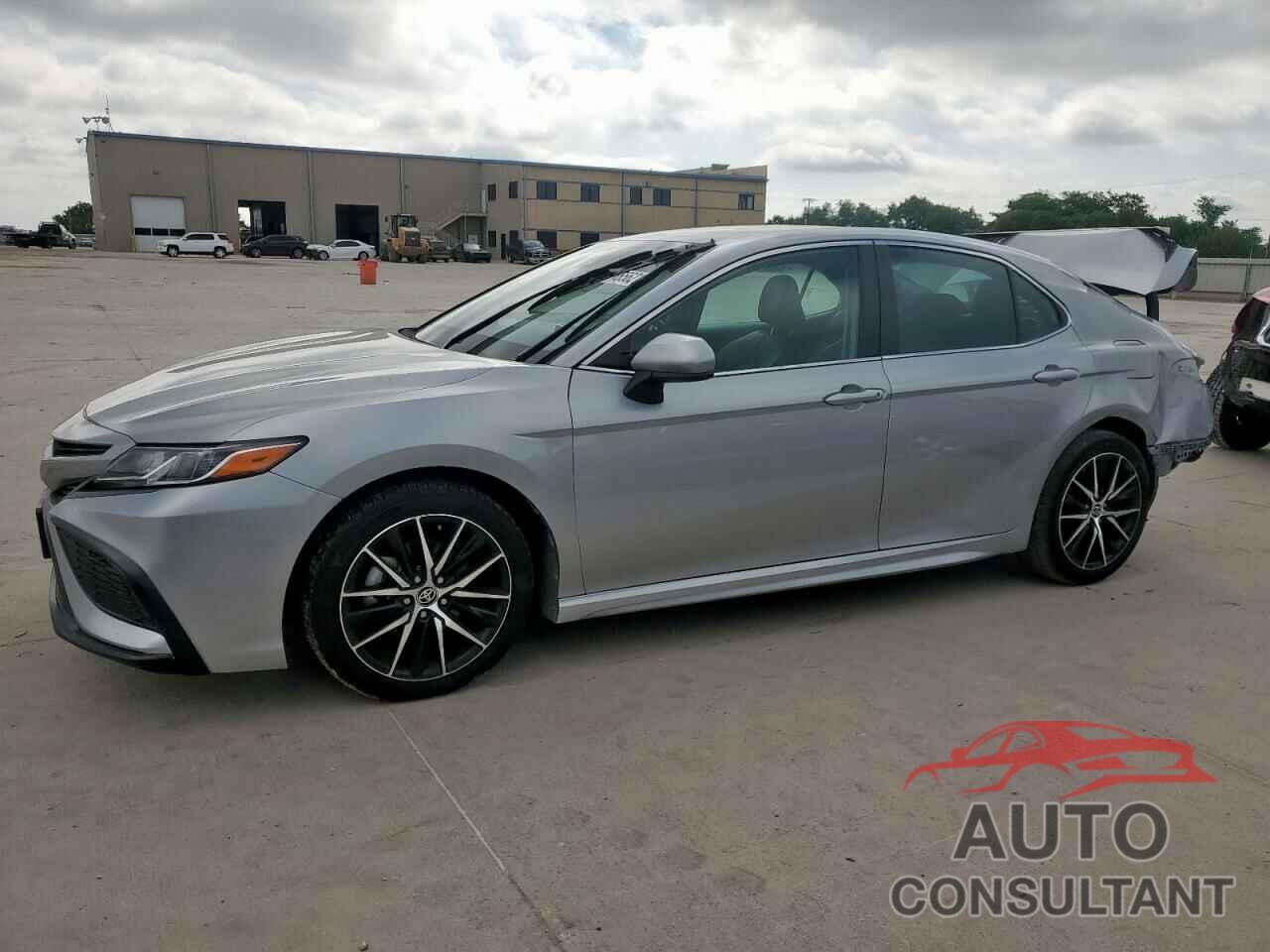 TOYOTA CAMRY 2021 - 4T1G11AK2MU419897