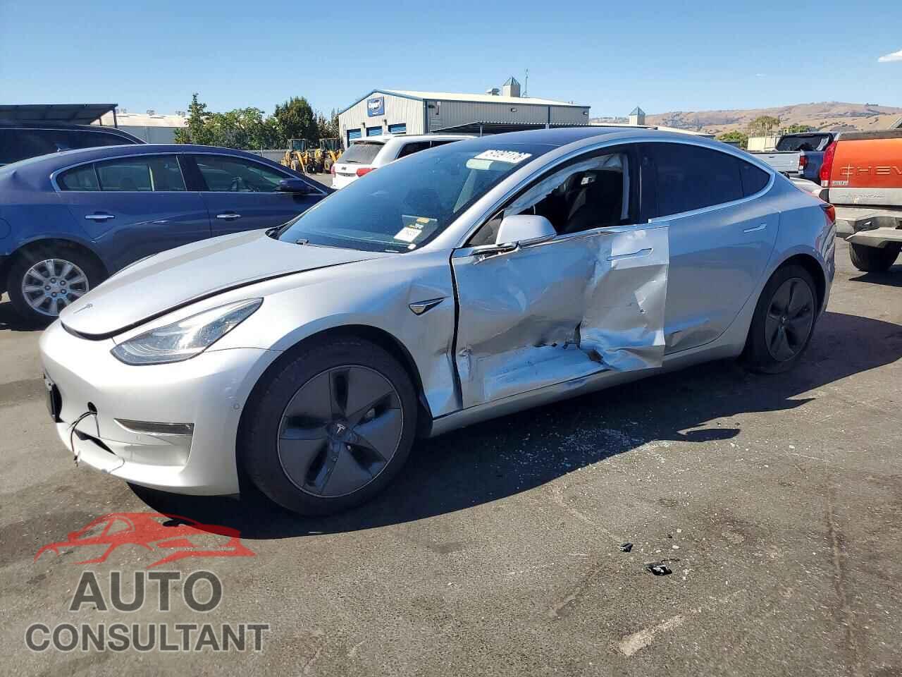 TESLA MODEL 3 2018 - 5YJ3E1EA5JF007003