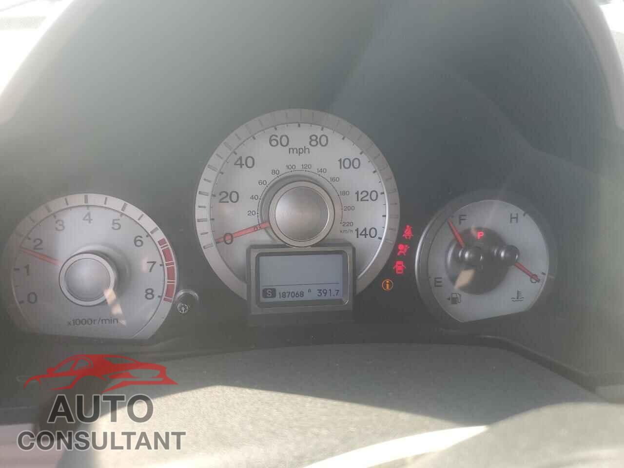HONDA PILOT 2011 - 5FNYF4H96BB057142
