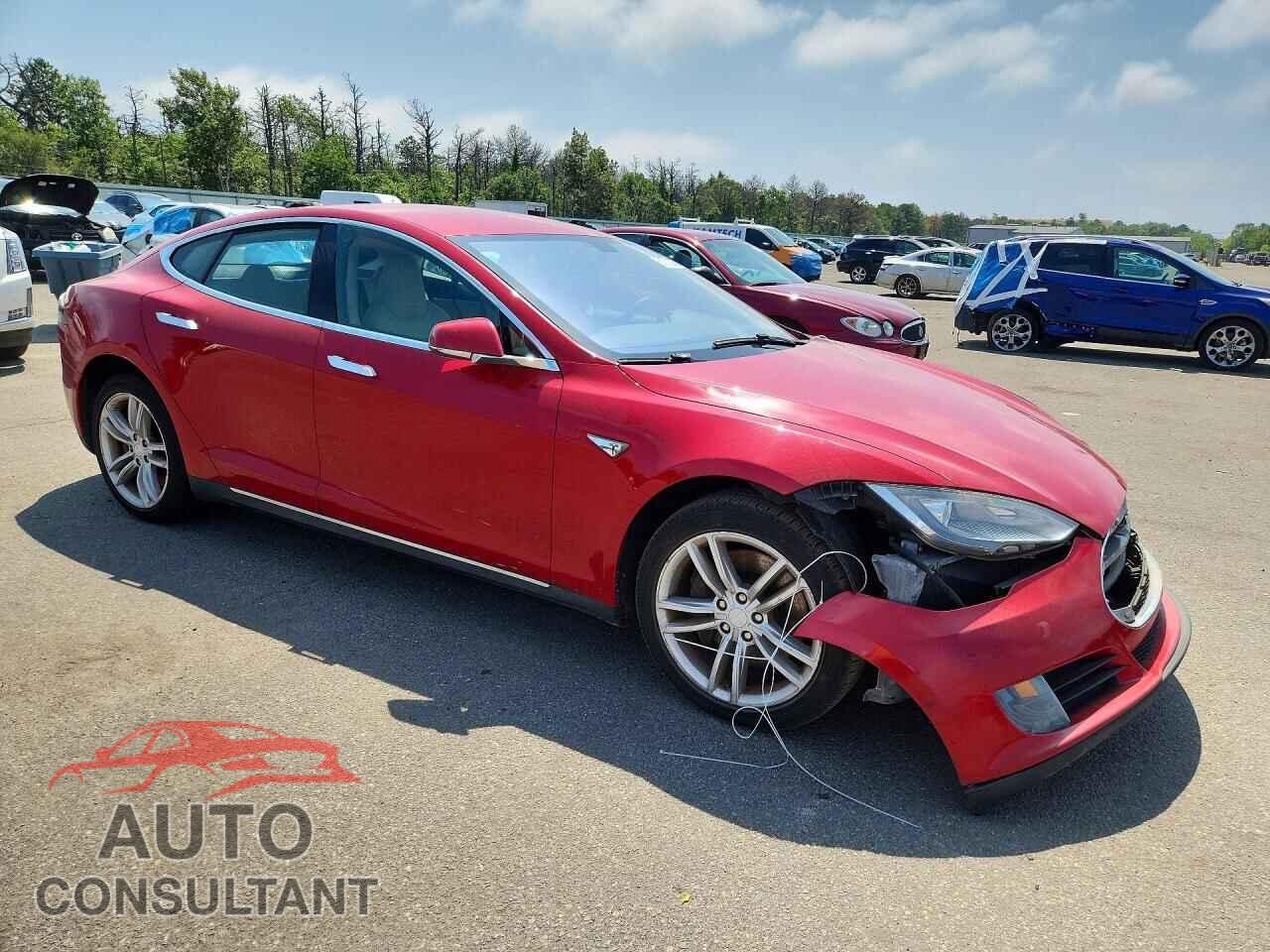 TESLA MODEL S 2013 - 5YJSA1DG6DFP08988