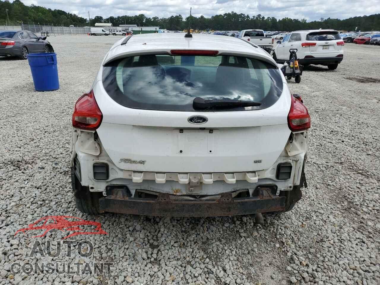 FORD FOCUS 2015 - 1FADP3K21FL360890