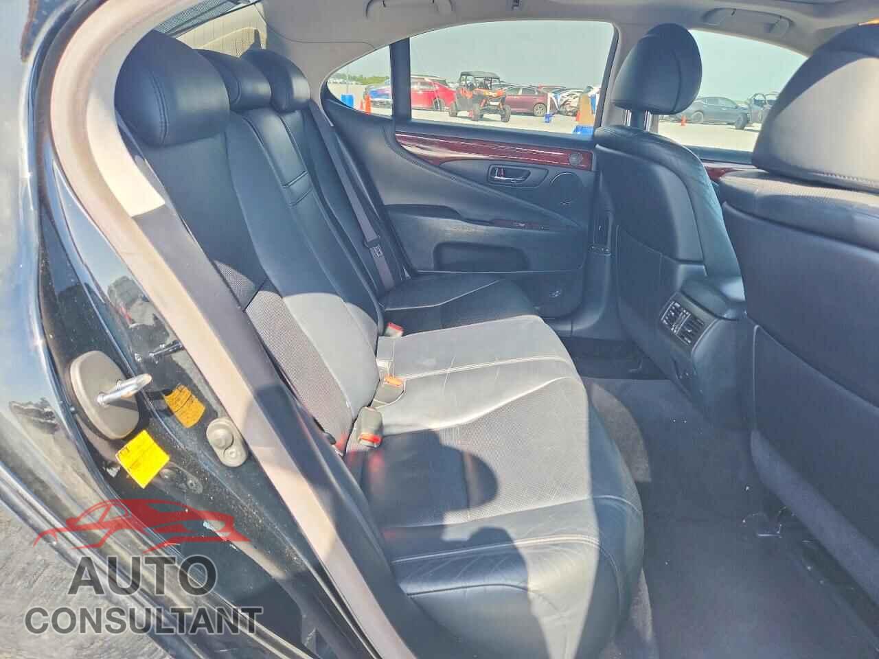 LEXUS LS460 2011 - JTHCL5EF2B5010368