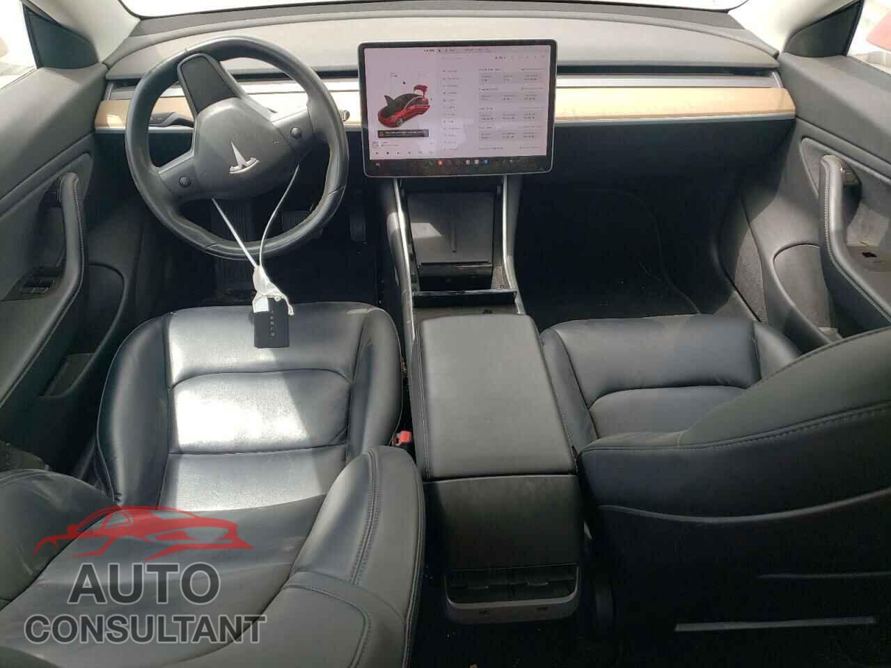 TESLA MODEL 3 2018 - 5YJ3E1EA4JF049145