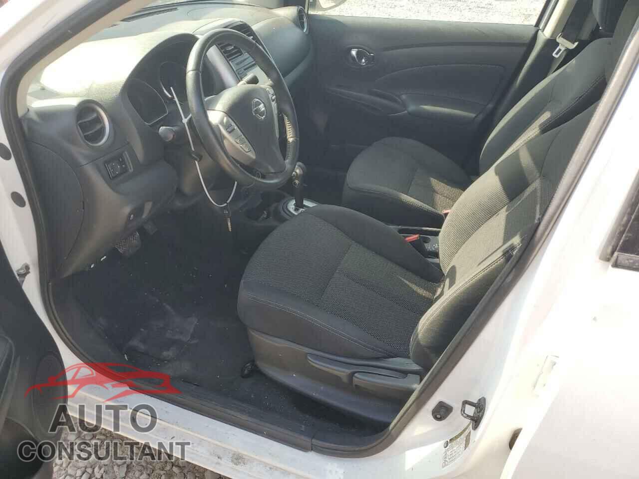 NISSAN VERSA 2017 - 3N1CN7AP3HL831884