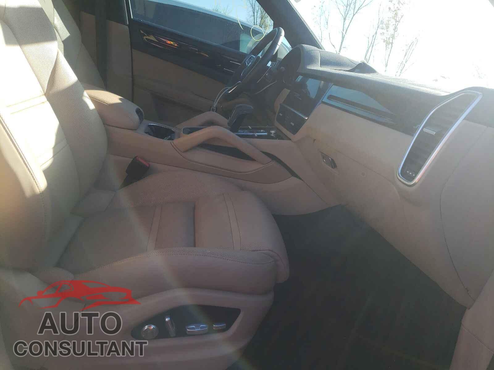 PORSCHE CAYENNE 2020 - WP1AE2AY3LDA22608