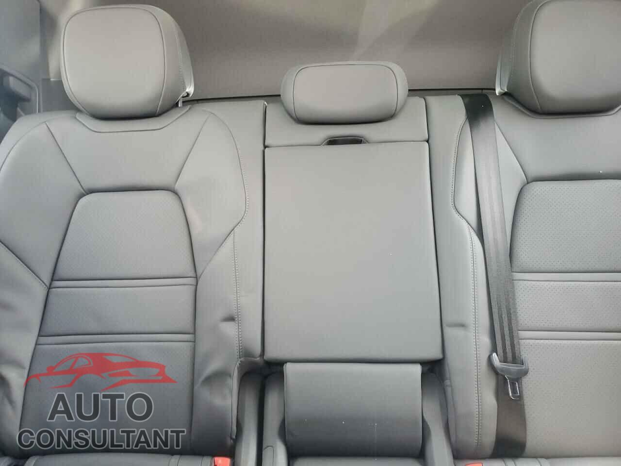 PORSCHE CAYENNE 2021 - WP1AE2AYXMDA24518