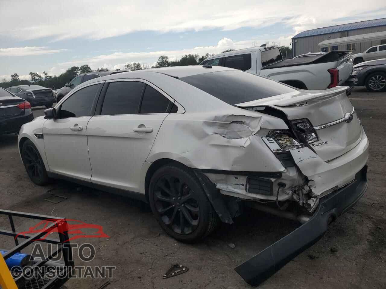 FORD TAURUS 2014 - 1FAHP2KT5EG177701