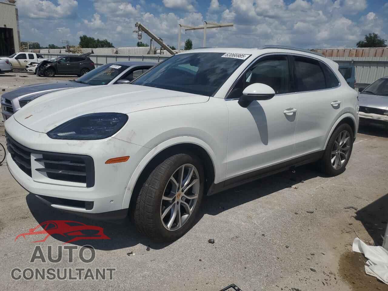 PORSCHE CAYENNE 2024 - WP1AA2AY9RDA12217