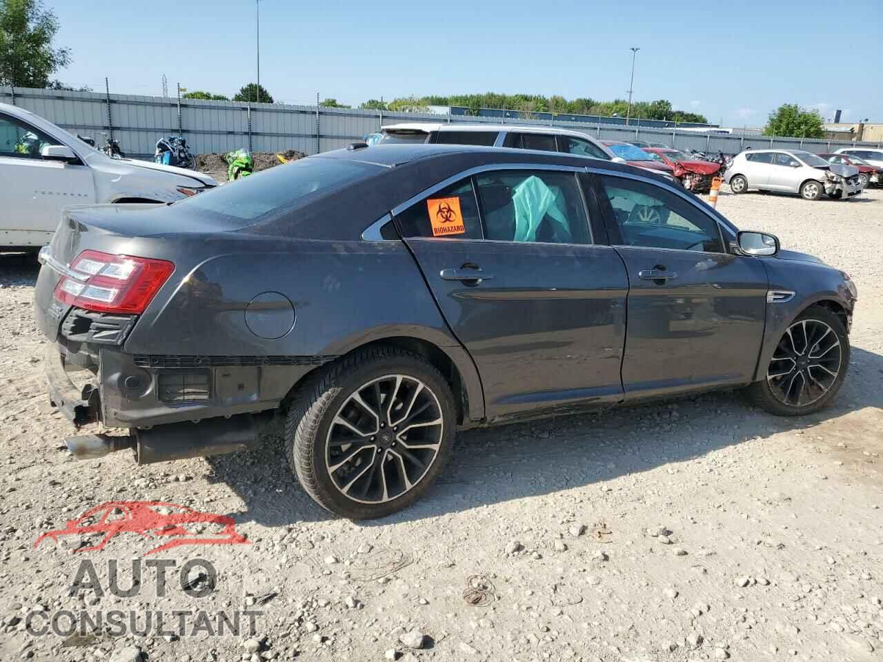 FORD TAURUS 2017 - 1FAHP2E86HG106258