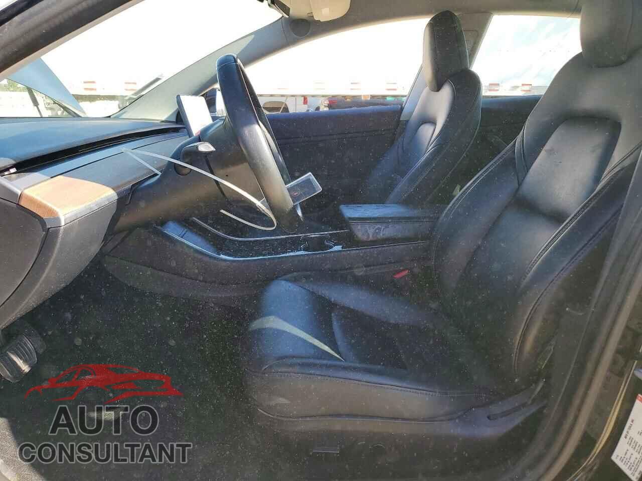TESLA MODEL 3 2018 - 5YJ3E1EB6JF144184