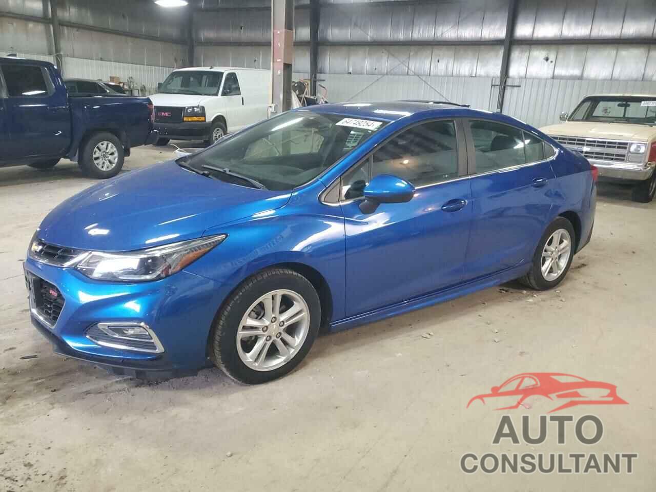 CHEVROLET CRUZE 2018 - 1G1BE5SM4J7110171