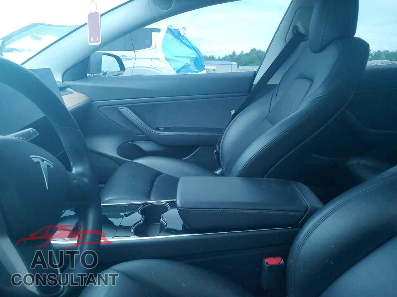 TESLA MODEL 3 2019 - 5YJ3E1EA6KF400882