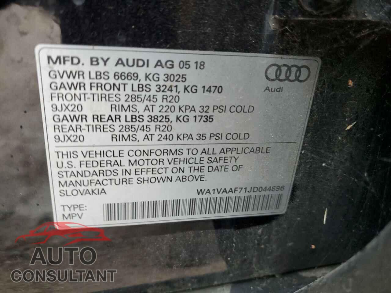 AUDI Q7 2018 - WA1VAAF71JD044896