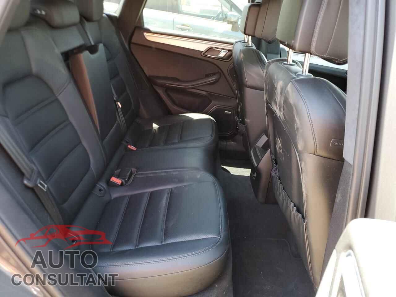 PORSCHE MACAN 2015 - WP1AF2A5XFLB97841