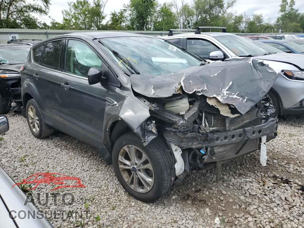 FORD ESCAPE 2017 - 1FMCU0GD3HUE52275