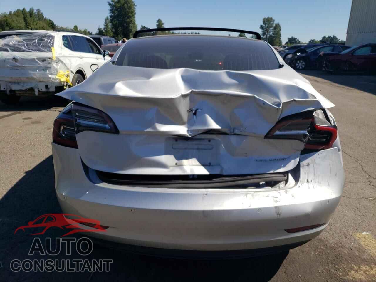 TESLA MODEL 3 2018 - 5YJ3E1EB9JF112832