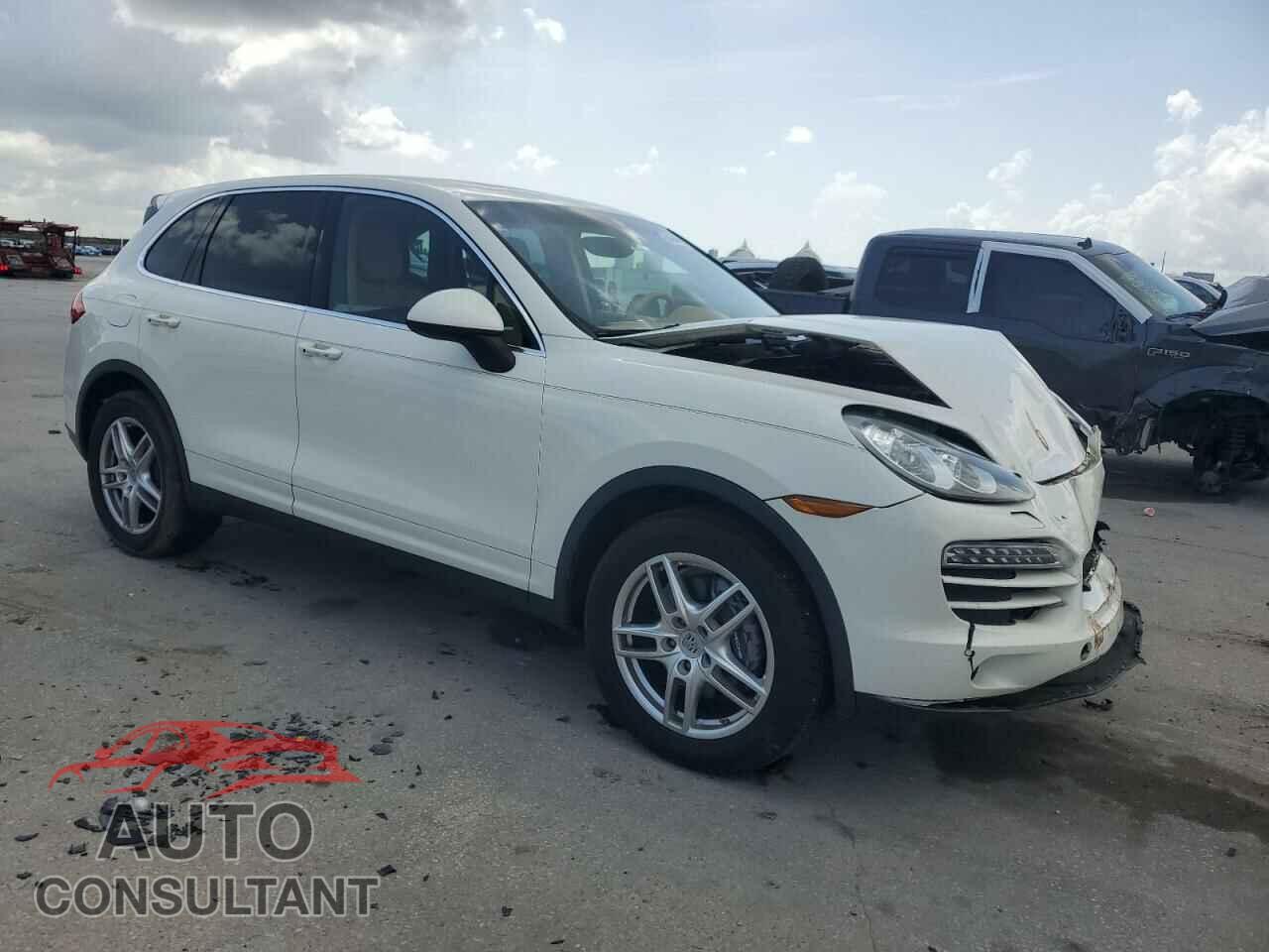 PORSCHE CAYENNE 2012 - WP1AA2A23CLA02615