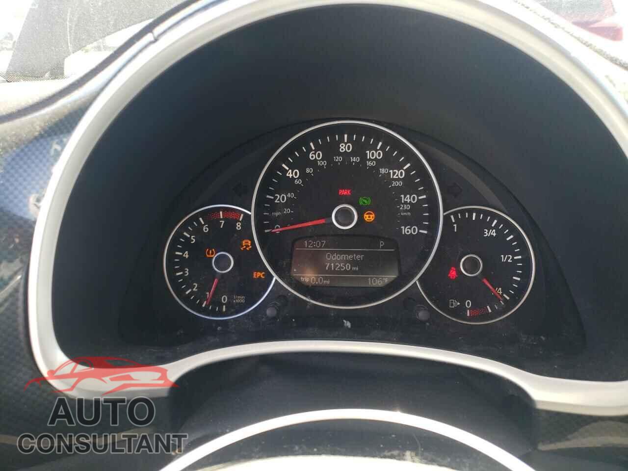 VOLKSWAGEN BEETLE 2012 - 3VWVA7AT6CM648395