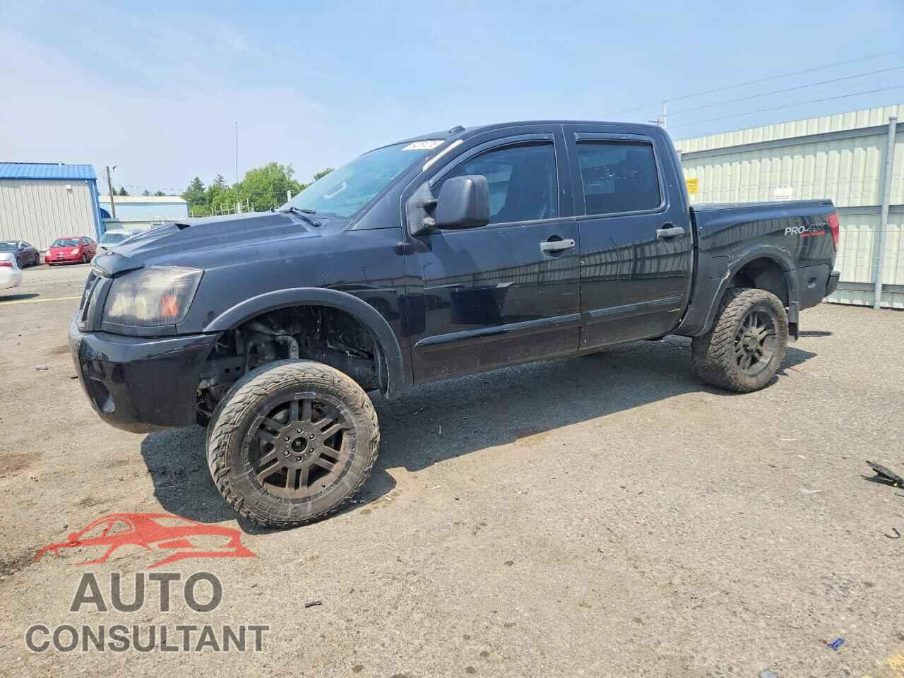 NISSAN TITAN 2012 - 1N6AA0EC8CN310552