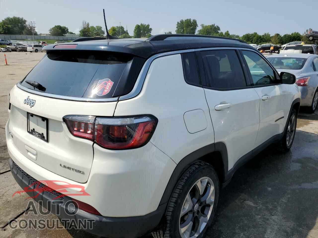 JEEP COMPASS 2018 - 3C4NJDCB1JT372555