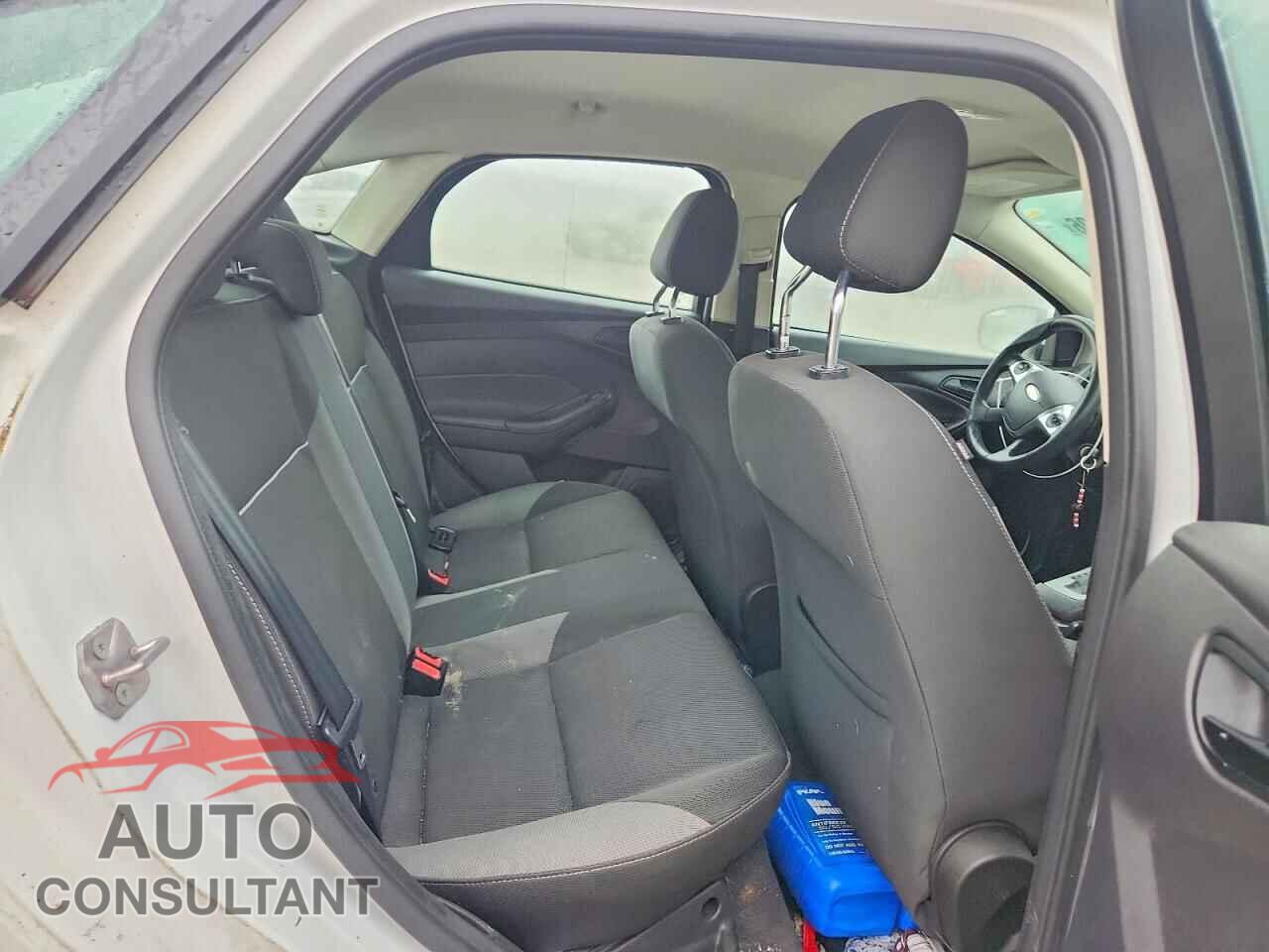 FORD FOCUS 2012 - 1FAHP3F27CL272210