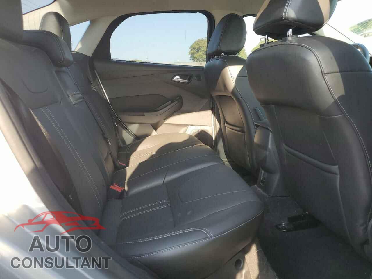 FORD FOCUS 2013 - 1FADP3J24DL116892