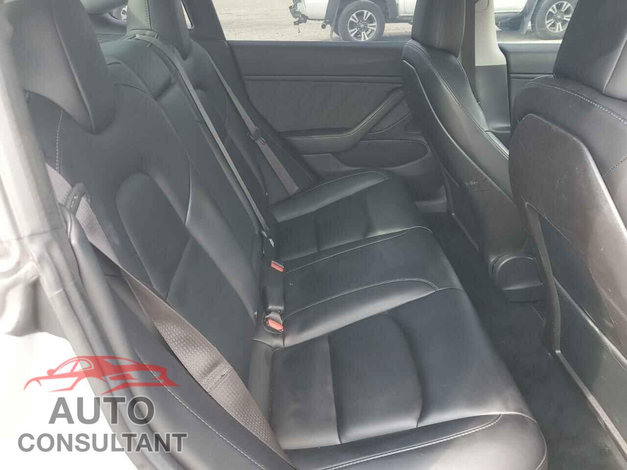 TESLA MODEL 3 2018 - 5YJ3E1EB2JF083402